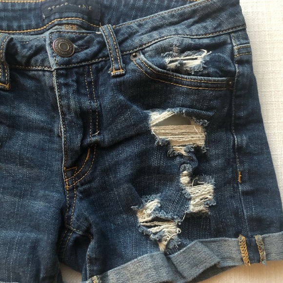 Denim shorts - Picture 2 of 3